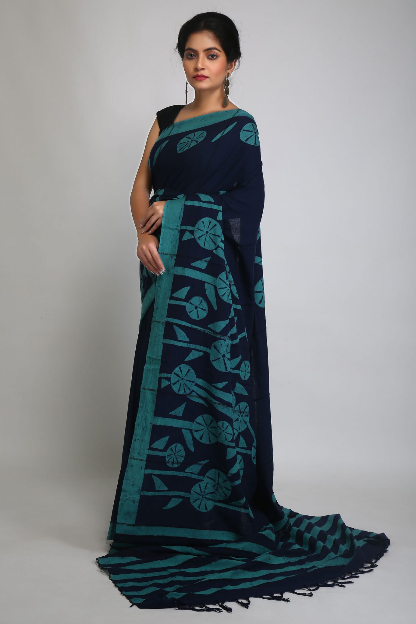 Hand Crafted Batik Saree-Sea Green - TheCrazyLooms